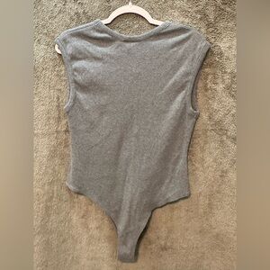 Universal Thread Gray Knit Top